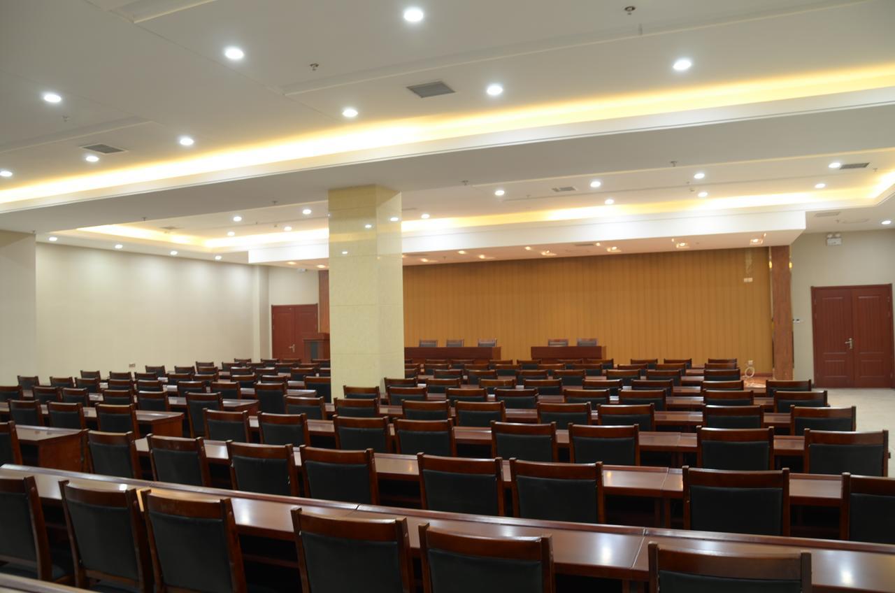 Super 8 Henshui Zhongxin North Avenue Hotel Hengshui Екстериор снимка